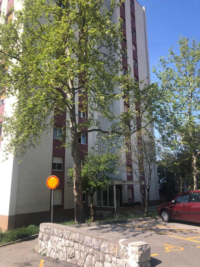 Apartment Ura غييكا المظهر الخارجي الصورة